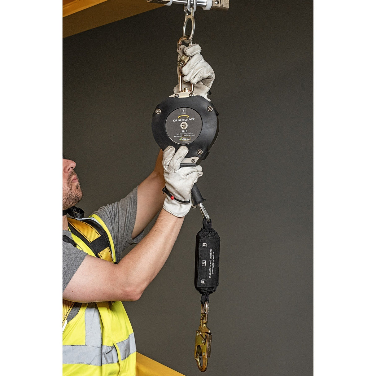 Guardian 10925 30 ft Class 2 Leading Edge Self Retracting Lifeline with Steel Cable and Swivel Top - 4