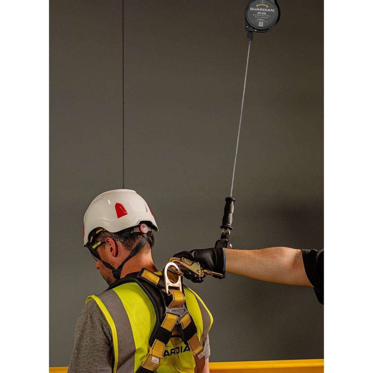 Guardian 4200007 CR3-Edge 10 ft Class 2 Cable Self-Retracting Lifeline with Snap Hook (1 Pack) - 6