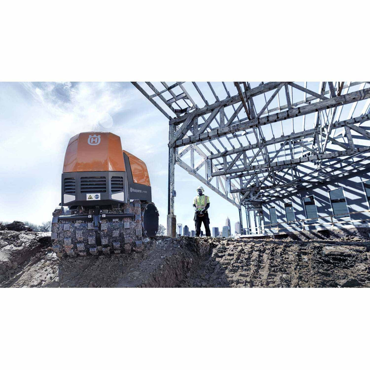 Husqvarna 967950801 LP 9505 Articulated Trench Compactor with Radio Remote and Diesel Engine - 10