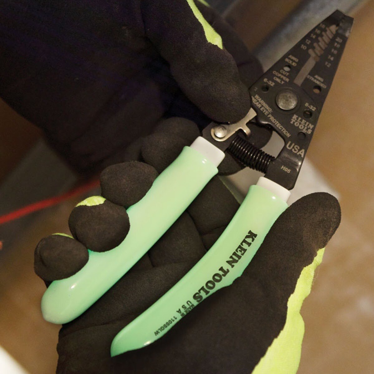 Klein 11055GLW High-Visibility Klein-Kurve Wire Stripper / Cutter (Each) - 8