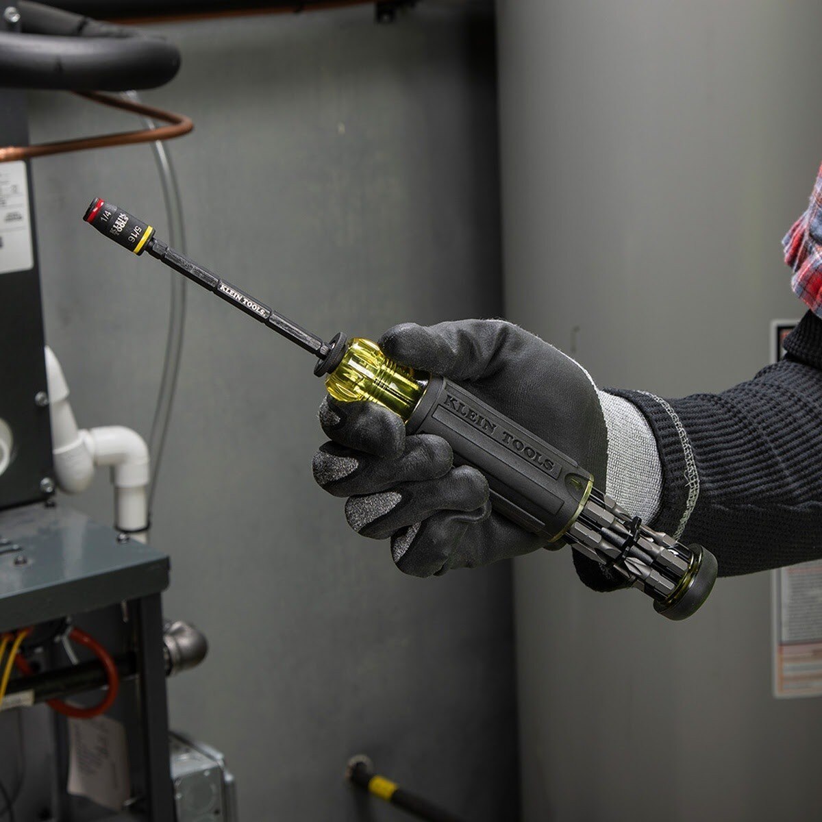 Klein 32304 14-in-1 HVAC Adjustable-Length Impact Screwdriver with Flip Socket - 10