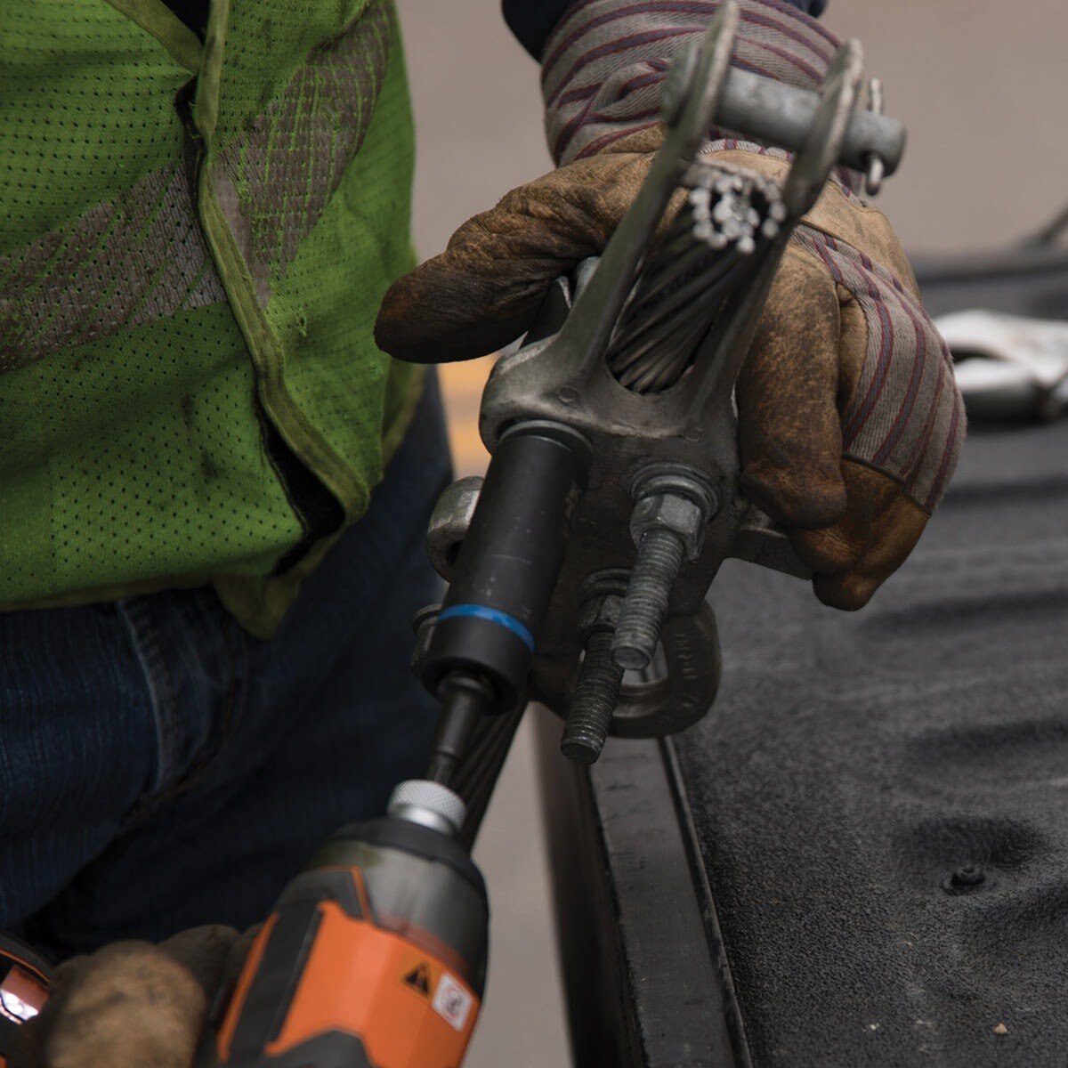 Klein 66016 2-in-1 Impact Socket, 12-Point, 1-1/8 and 15/16-Inch - 6