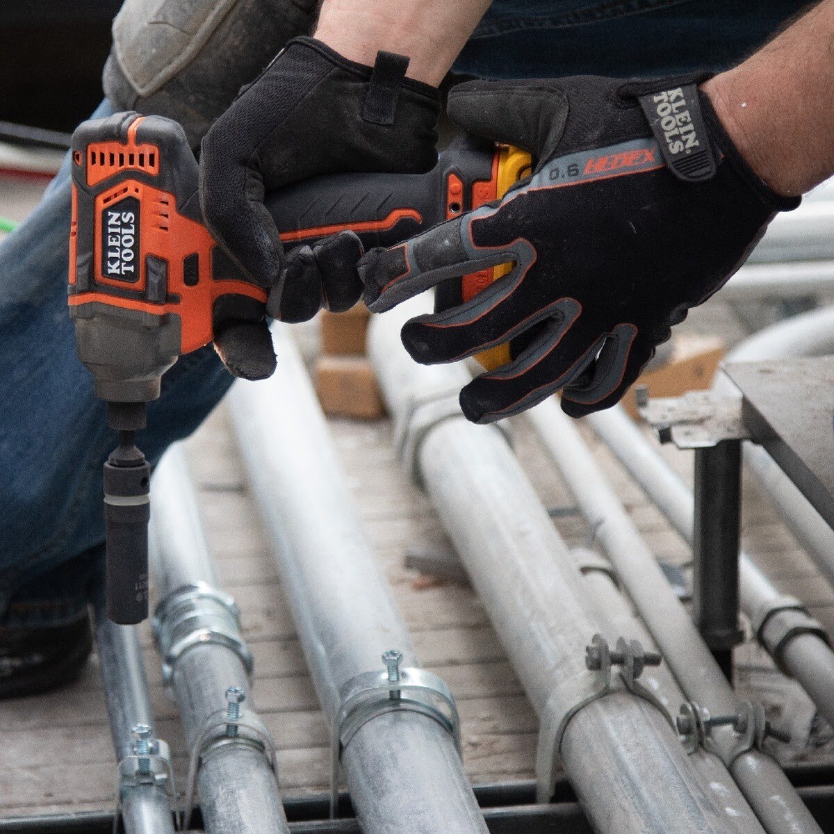 Klein 66051E 2-in-1 Metric Impact Socket, 12-Point, 17 x 13 mm - 6