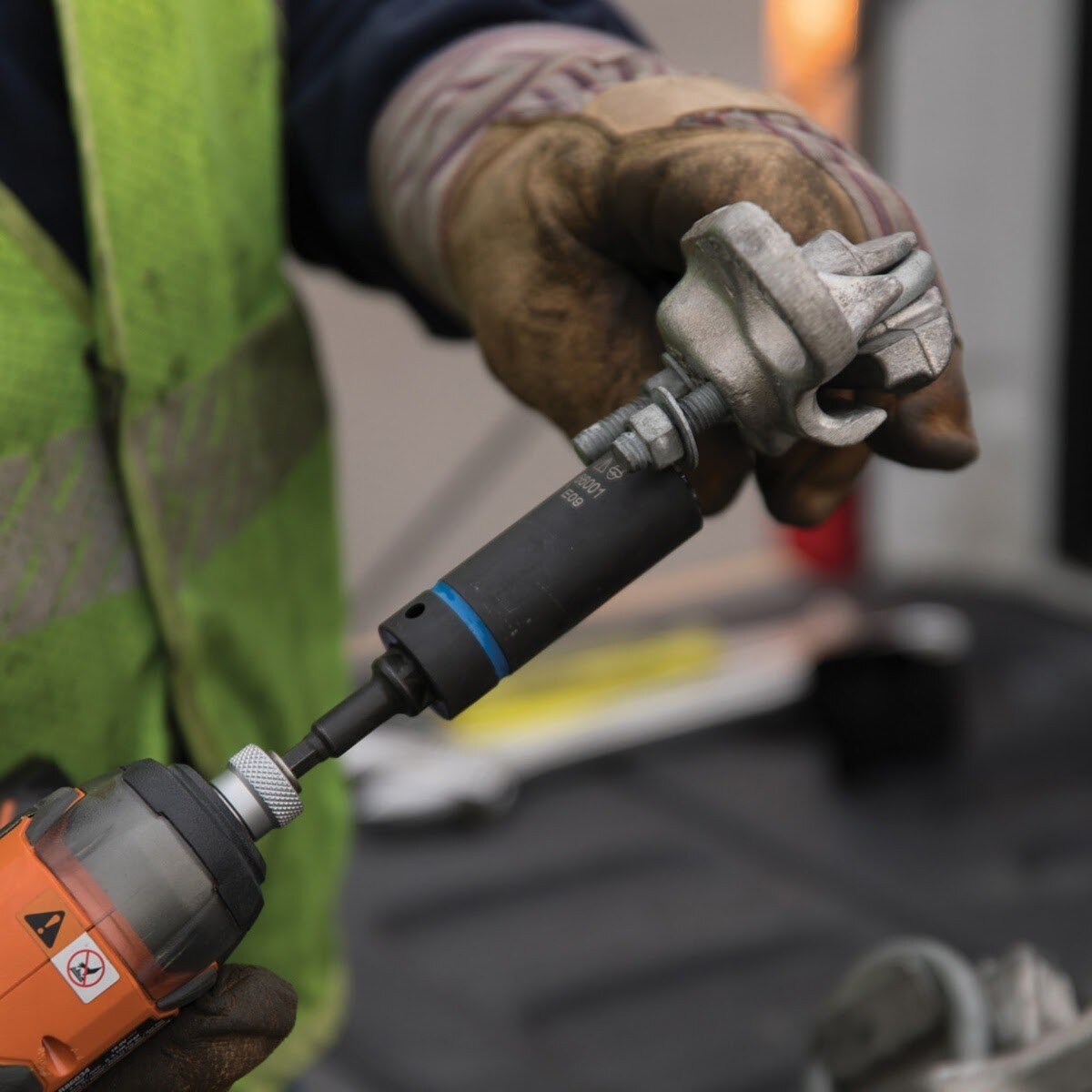 Klein 66054E 2-in-1 Metric Impact Socket, 12-Point, 32 x 27 mm - 10