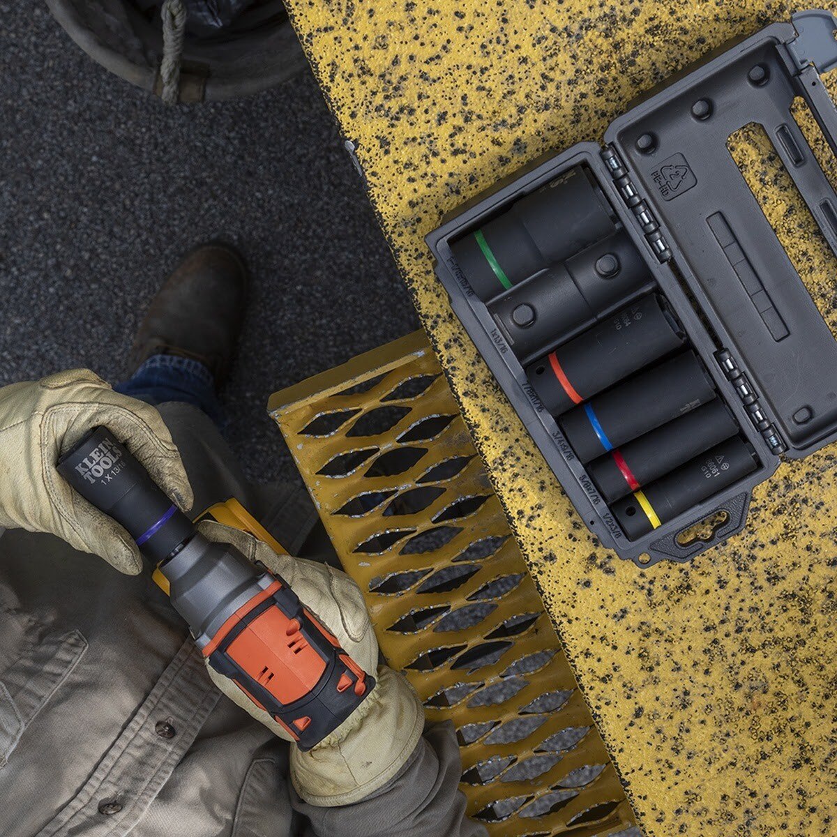 Klein 66060 2-in-1 Impact Socket Set, 6-Point, Deep 1/2 in. Drive (6 Piece) - 9