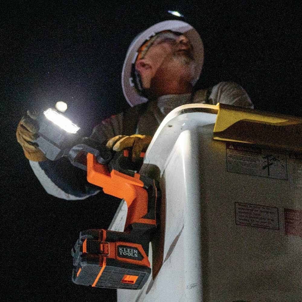 Klein BAT20UBL Cordless Utility LED Light (Tool Only) - 10