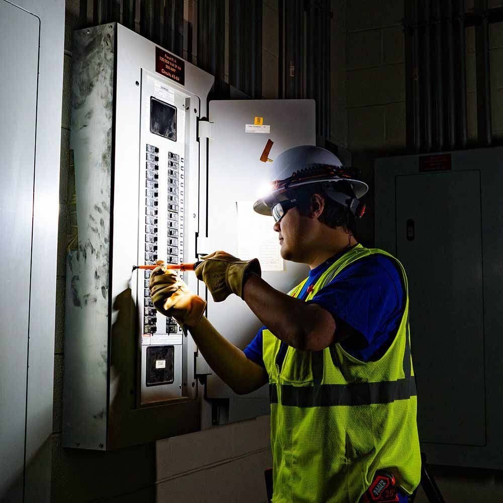 Klein Tools 56308 Widebeam Headlamp with Strap - 7