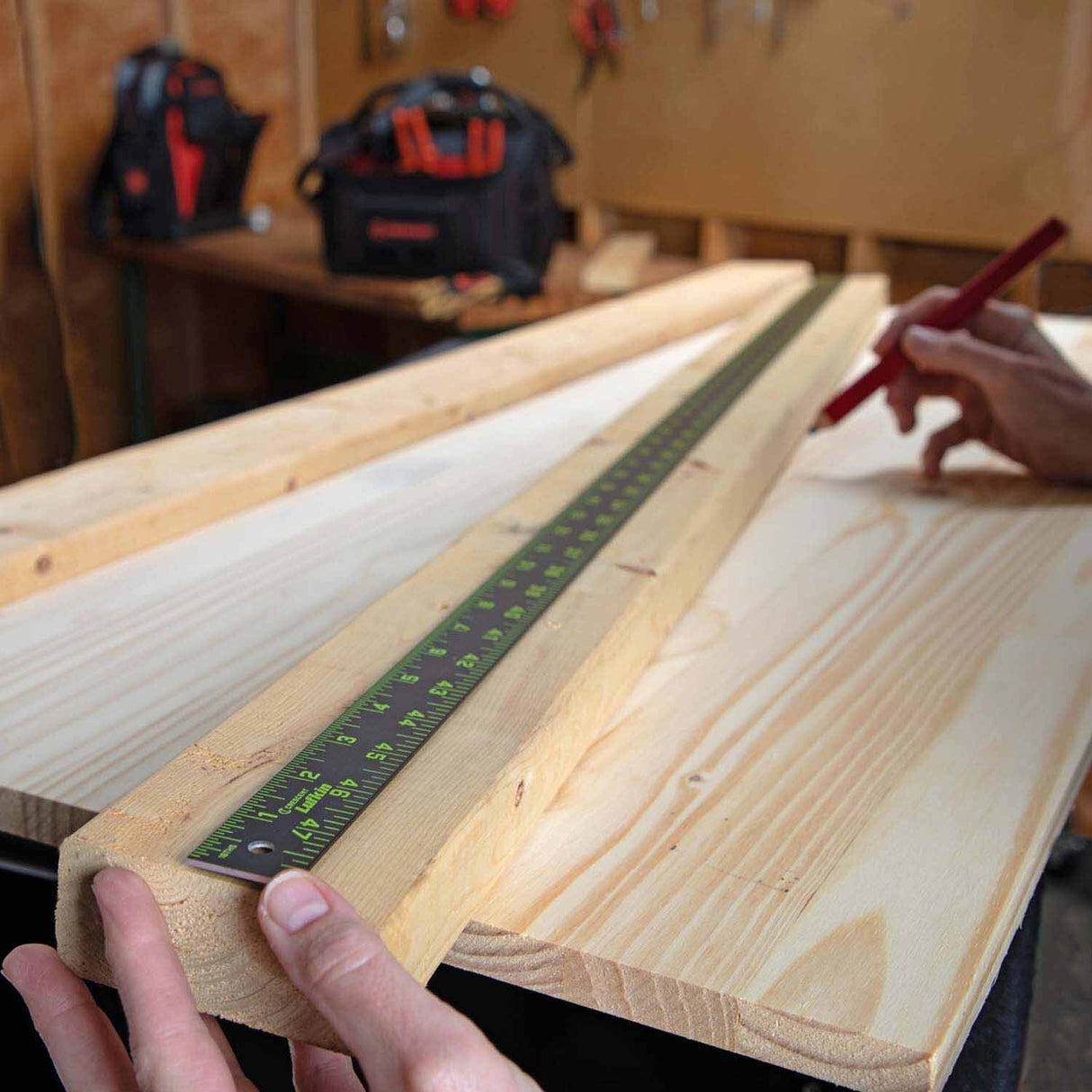 Lufkin ALR48B 48" Nite Eye Aluminum Rule - 4