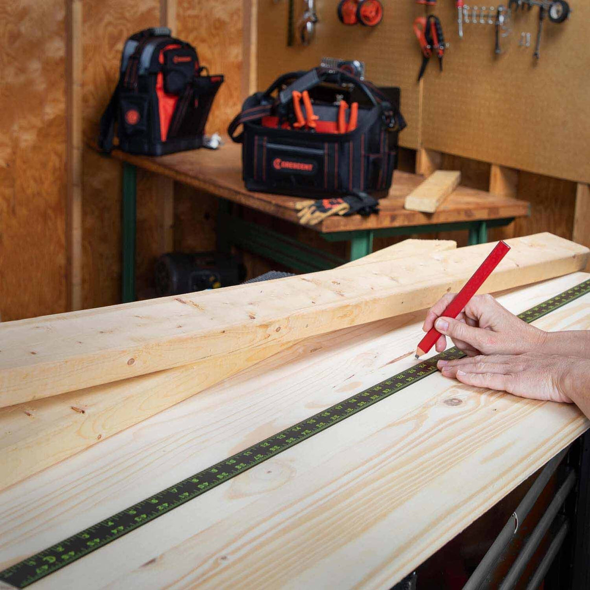 Lufkin ALR48B 48" Nite Eye Aluminum Rule - 6