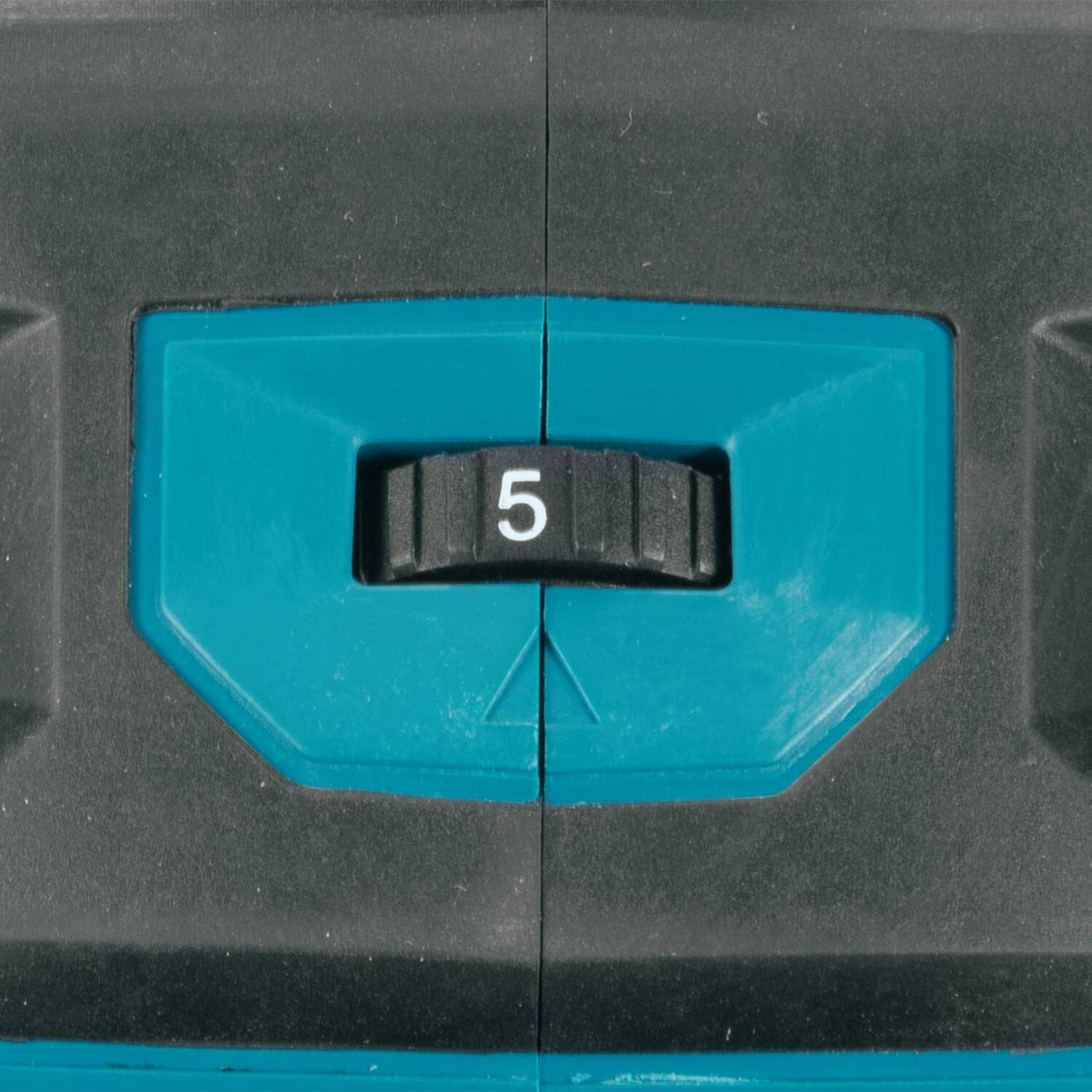 Makita GAG04M1 40V max XGT® 4-1/2” / 5" Angle Grinder Kit - 3