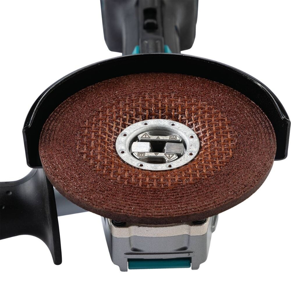 Makita GAG13M1 40V max XGT Brushless Cordless 4-1/2" / 5" X-LOCK Paddle Switch Angle Grinder Kit, with Electric Brake (4.0Ah) - 6