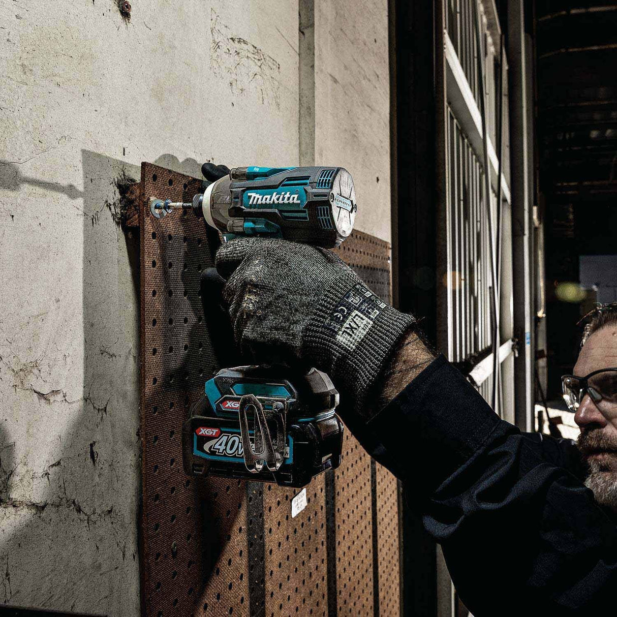 Makita GDT04D 40V max XGT Brushless High Torque 4-Speed Impact Driver Kit (2.5Ah Batteries) - 15