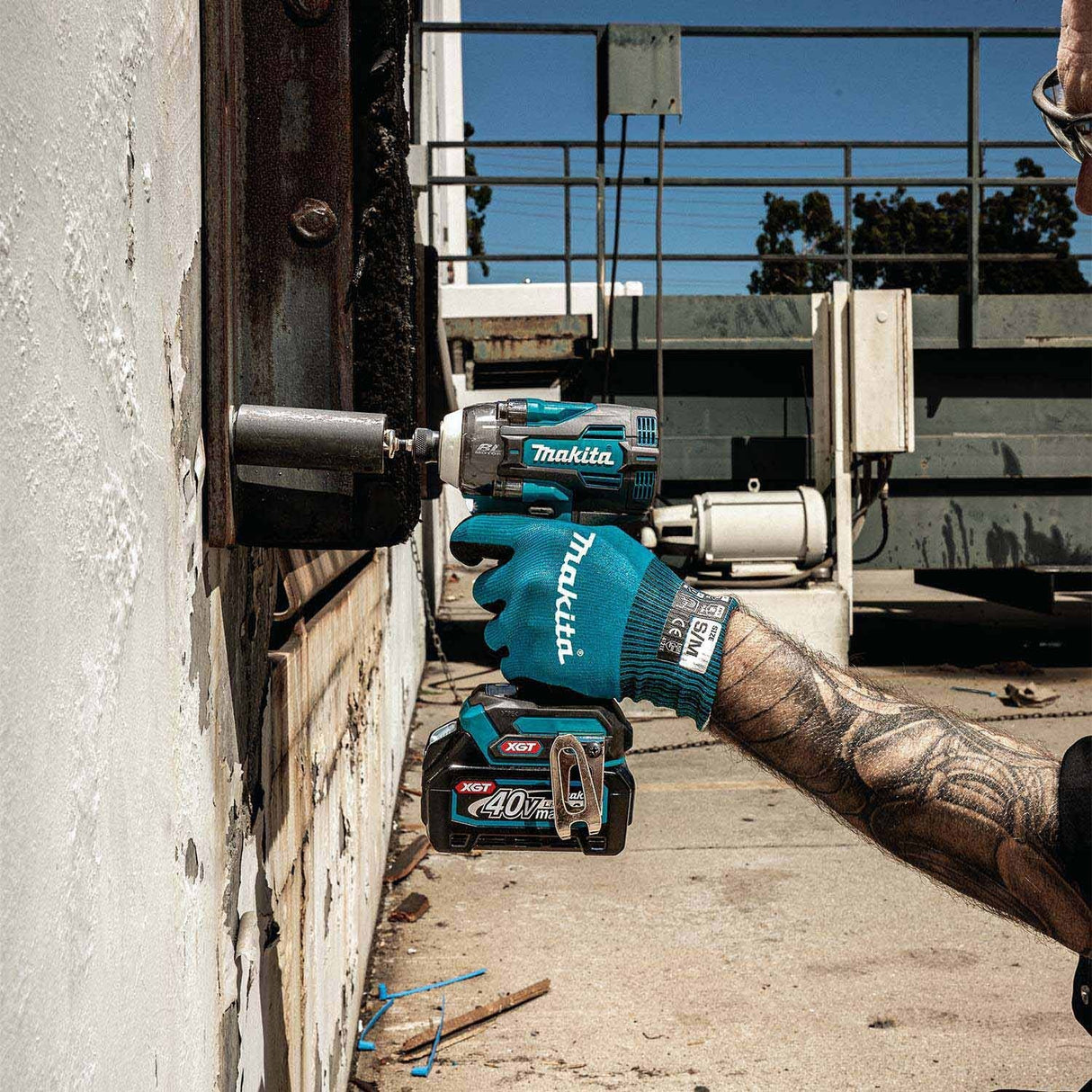 Makita GDT04D 40V max XGT Brushless High Torque 4-Speed Impact Driver Kit (2.5Ah Batteries) - 18