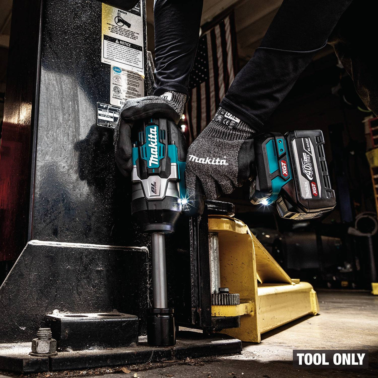 Makita GWT11Z 40V Max XGT Brushless Cordless 3/4" Sq. Drive Extended Anvil Impact Wrench Tool Only - 17