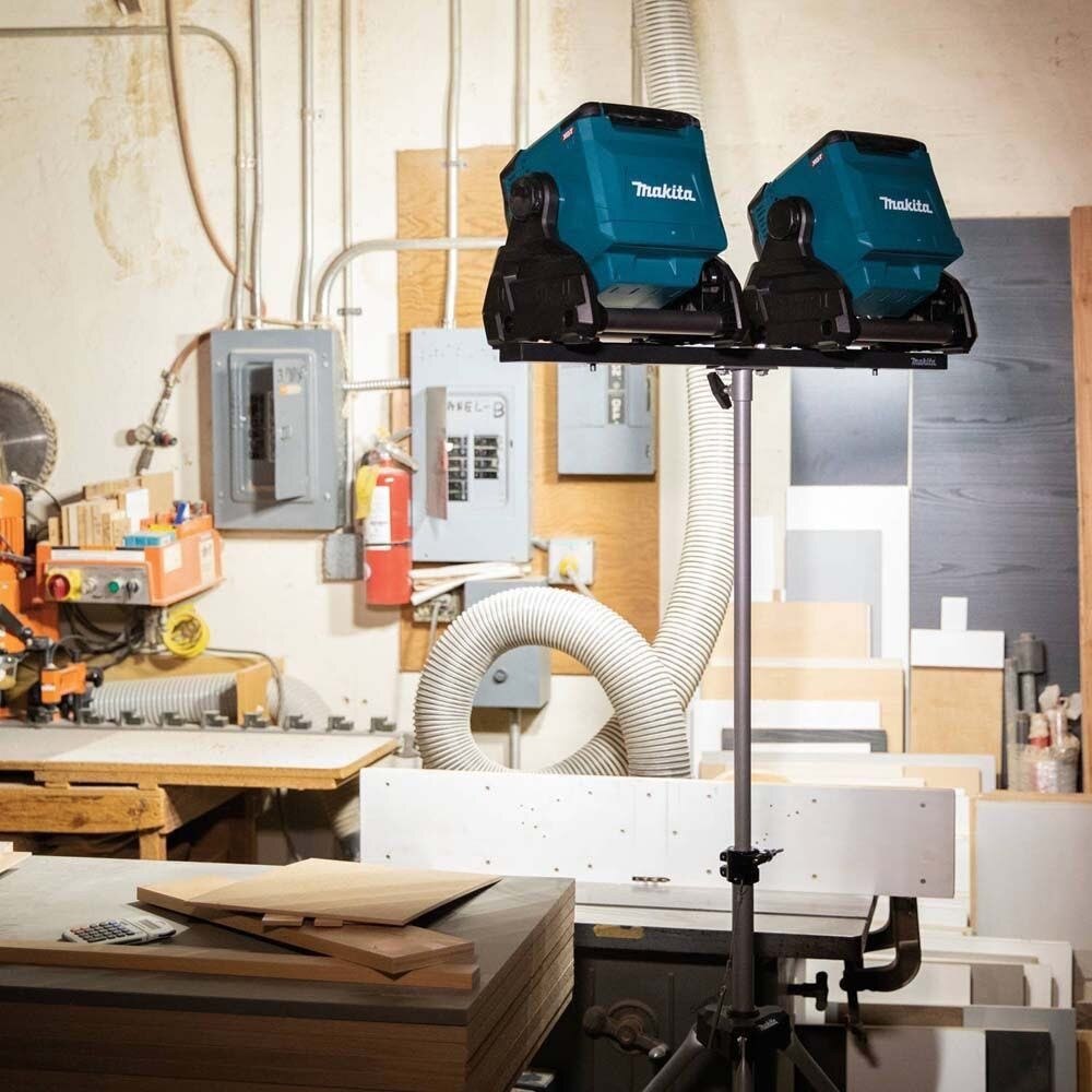 Makita ML005G Cordless Work Light with 40V Max XGT and 18V LXT Compatibility (Tool Only) - 10