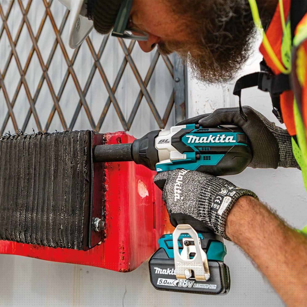 Makita XWT19T 18V LXT Lithium-Ion Brushless Cordless 3-Speed 1/2" Sq. Drive Impact Wrench Kit w/ Detent Anvil (5.0Ah) - 13
