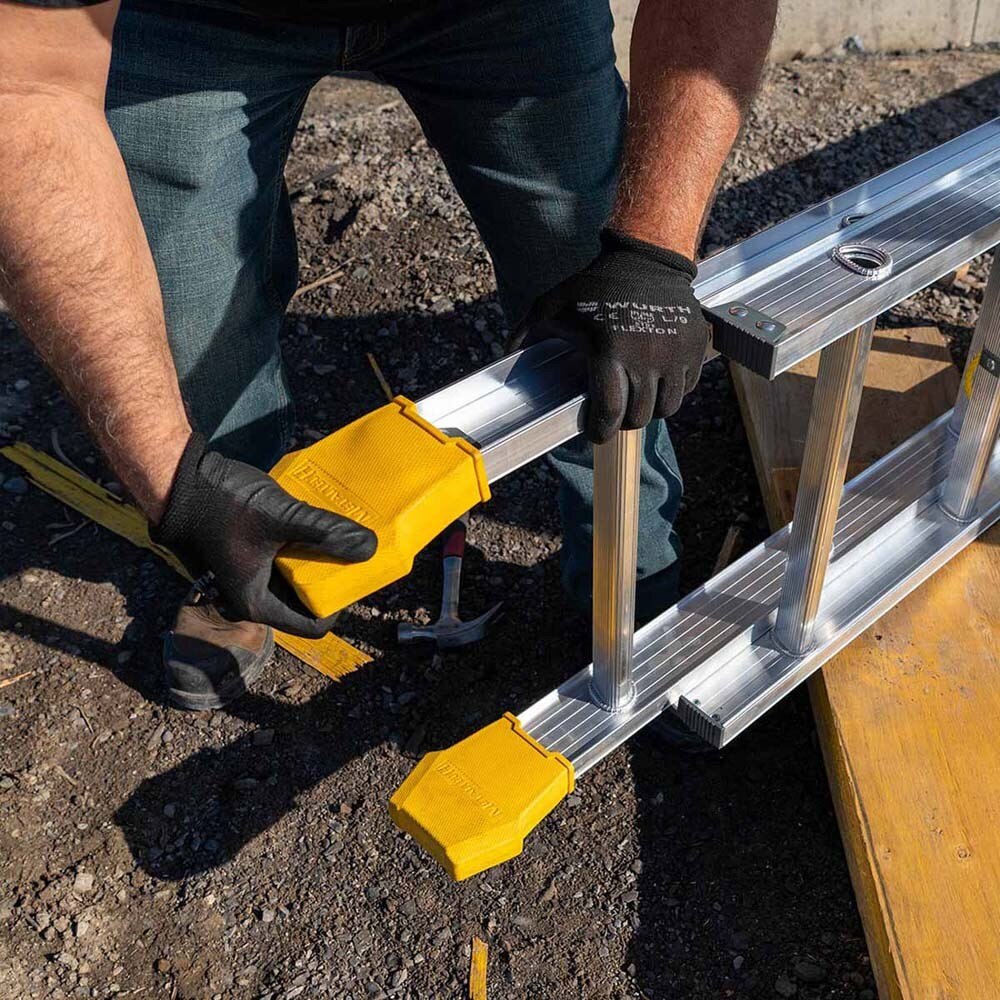 Metal Tech E-ACCLECP End Cap Protectors for Extension Ladders - 5