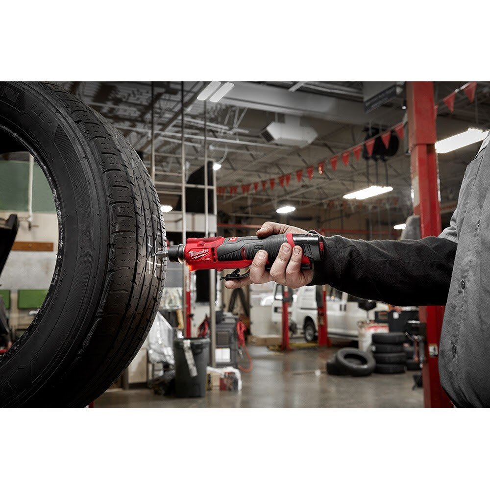 Milwaukee 2409-80 M12 FUEL 12V Lithium-Ion Brushless Low Speed Tire Buffer (Reconditioned) - 8