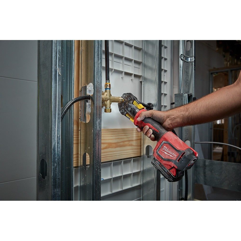 Milwaukee 2674-82P M18 Short Throw Press Tool Kit with Viega PureFlow Jaws (Reconditioned) - 8
