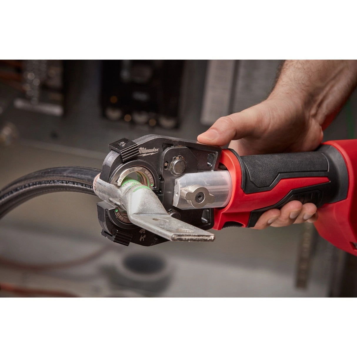 Milwaukee 2679-350AL M18 FORCE LOGIC 600 MCM Crimper Tool with #8-350 MCM Aluminum Dies (Kit) - 5