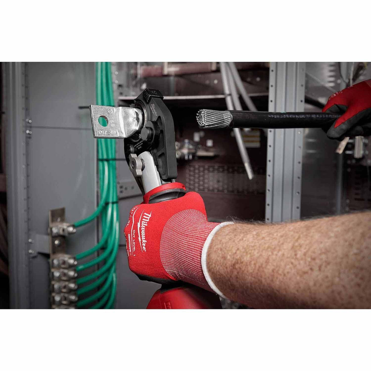 Milwaukee 2679-750CU M18 FORCE LOGIC 600 MCM Cu Crimper w/ 750 MCM Expanded Jaw and Dies - 8