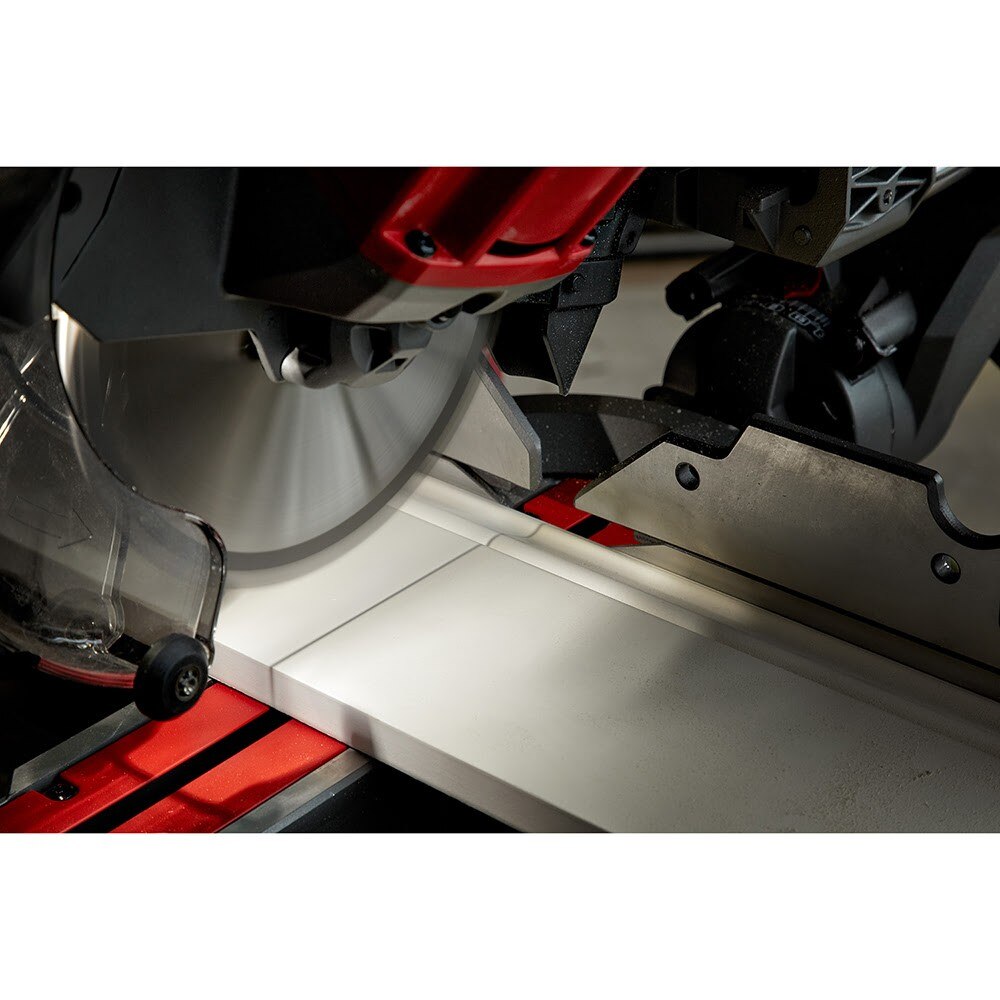 Milwaukee 2733-21 M18 FUEL 7-1/4" Dual Bevel Sliding Compound Miter Saw Kit - 9