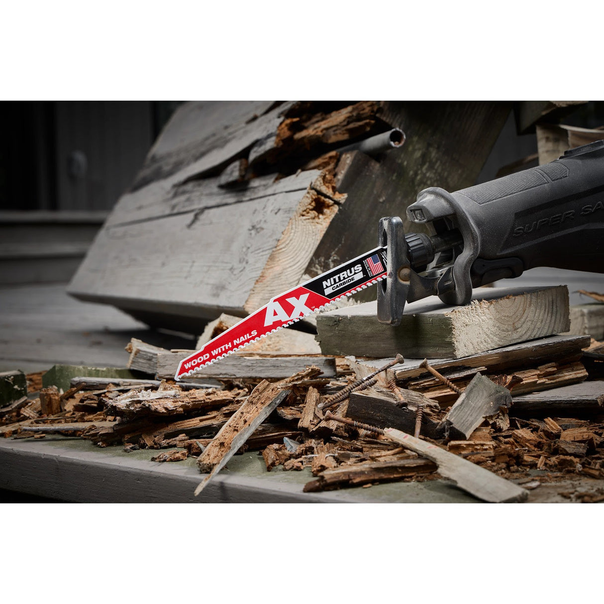 Milwaukee 48-00-7252 9" 5 TPI NITRUS Carbide Teeth SAWZALL Blade for Wood with Nails - 10