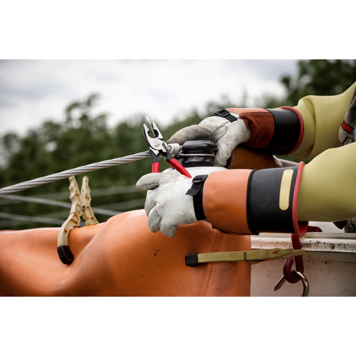 Milwaukee 48-22-0143 7 PC. Power Utility Hand Tool Set for Professionals and Journeymen - 5