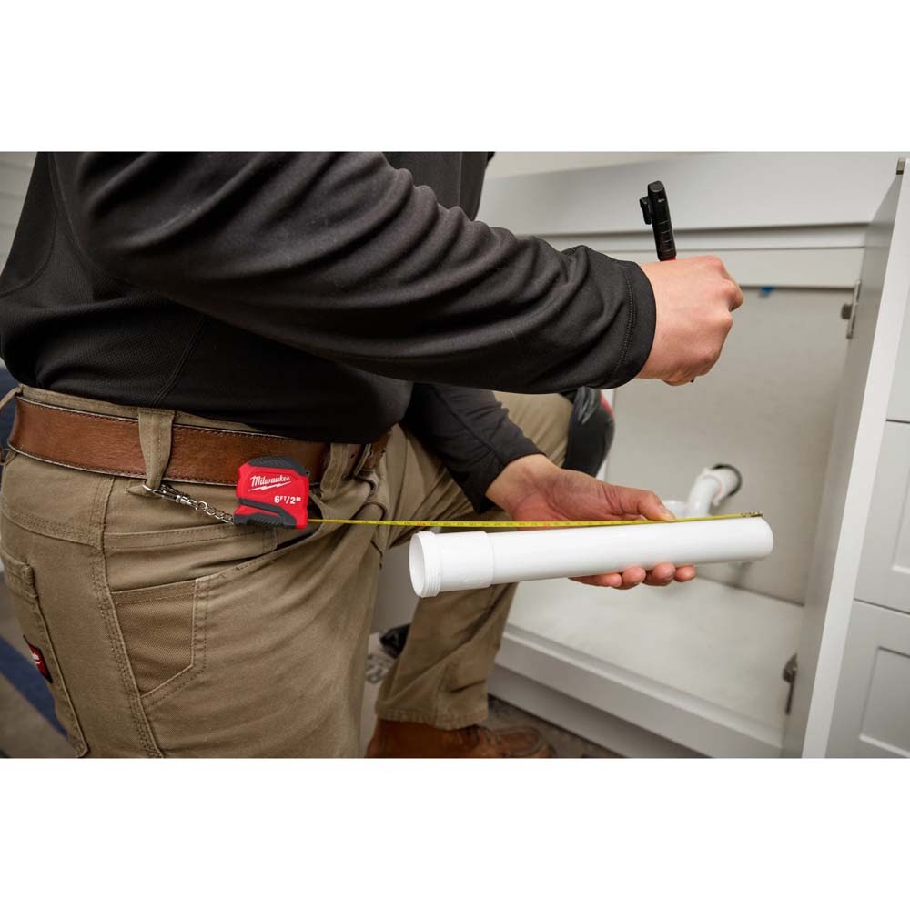 Milwaukee 48-22-1706C Keychain Tape Measure, Dual-Scale 6 ft/2 m Compact Pocket Measure - 5