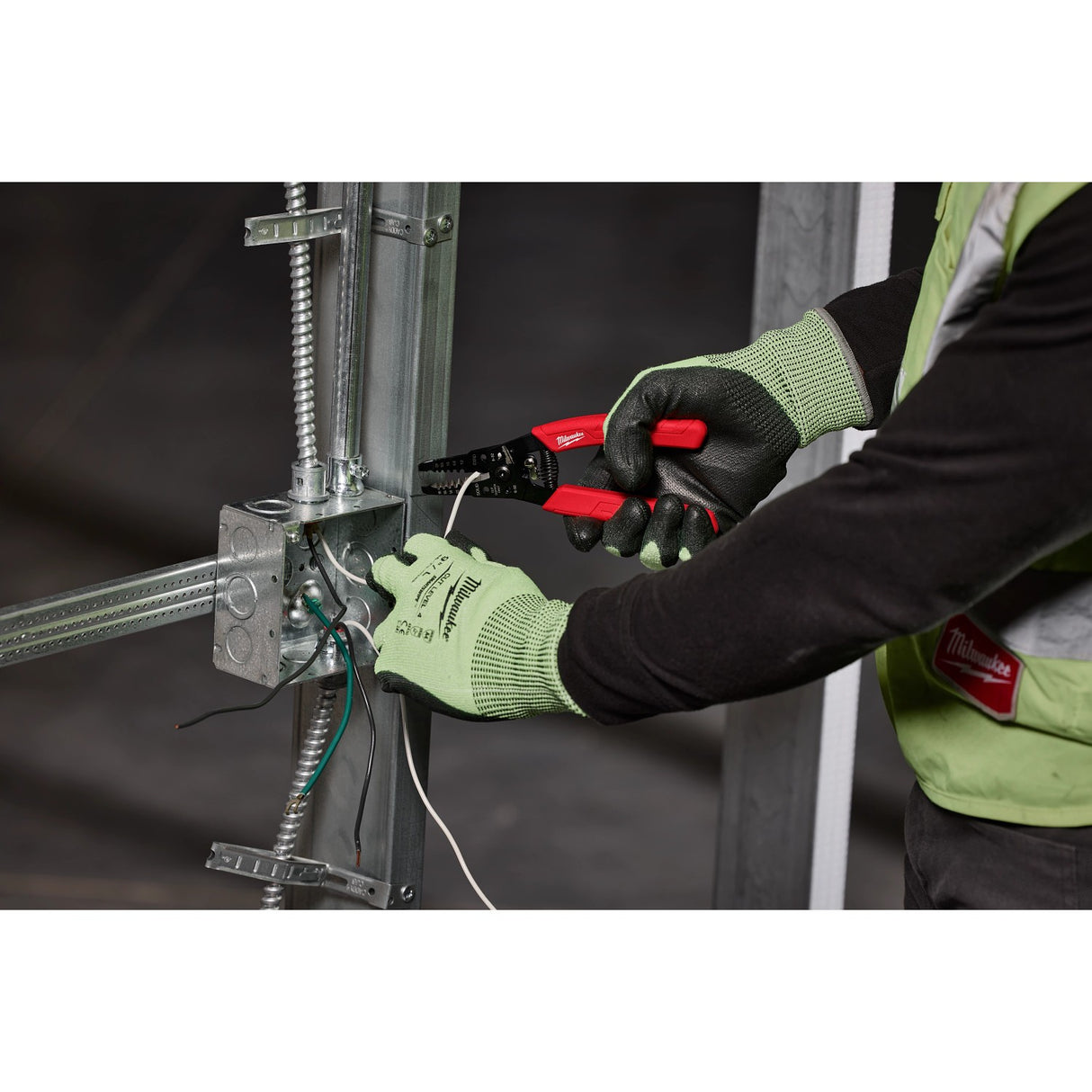 Milwaukee 48-22-3050 10-20 AWG Comfort Grip Wire Stripper and Cutter - 3