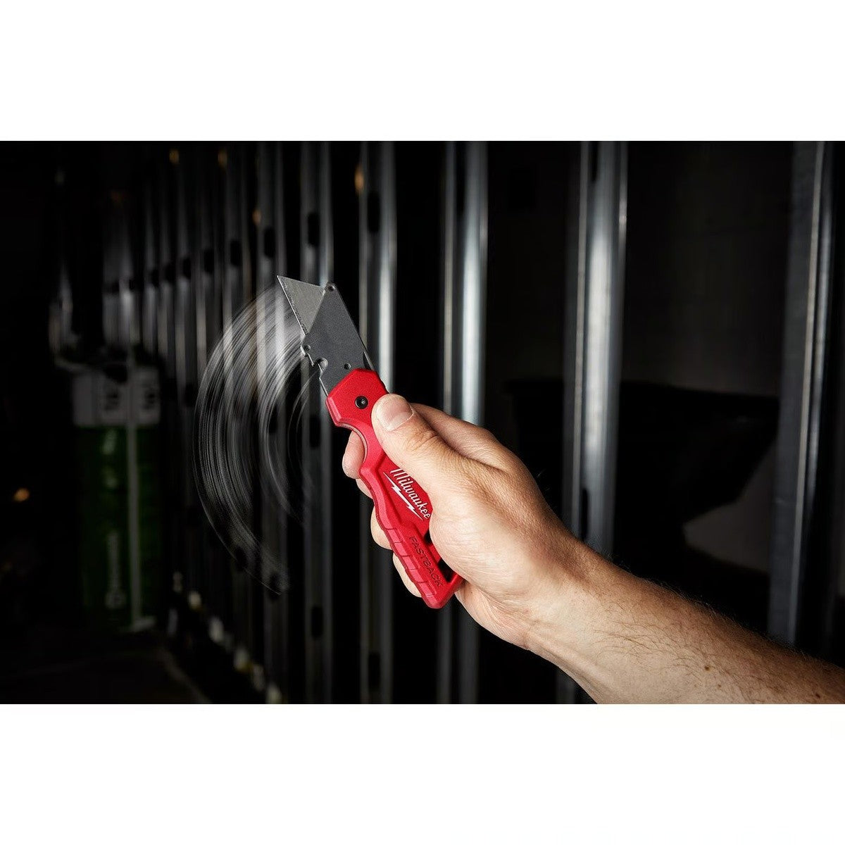 Milwaukee 48-22-6119 Electrician's Tool Kit,11-in-1 Screwdriver,FASTBACK Utility Knife(4 Piece) - 9