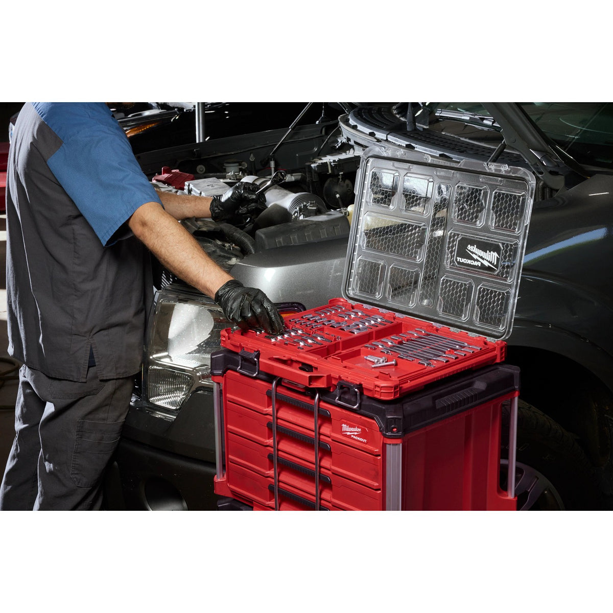 Milwaukee 48-22-9281 1/4" 3/8" and 1/2" Drive TORX Bit Socket Set with PACKOUT Low-Profile Organizer (67 Piece) - 7