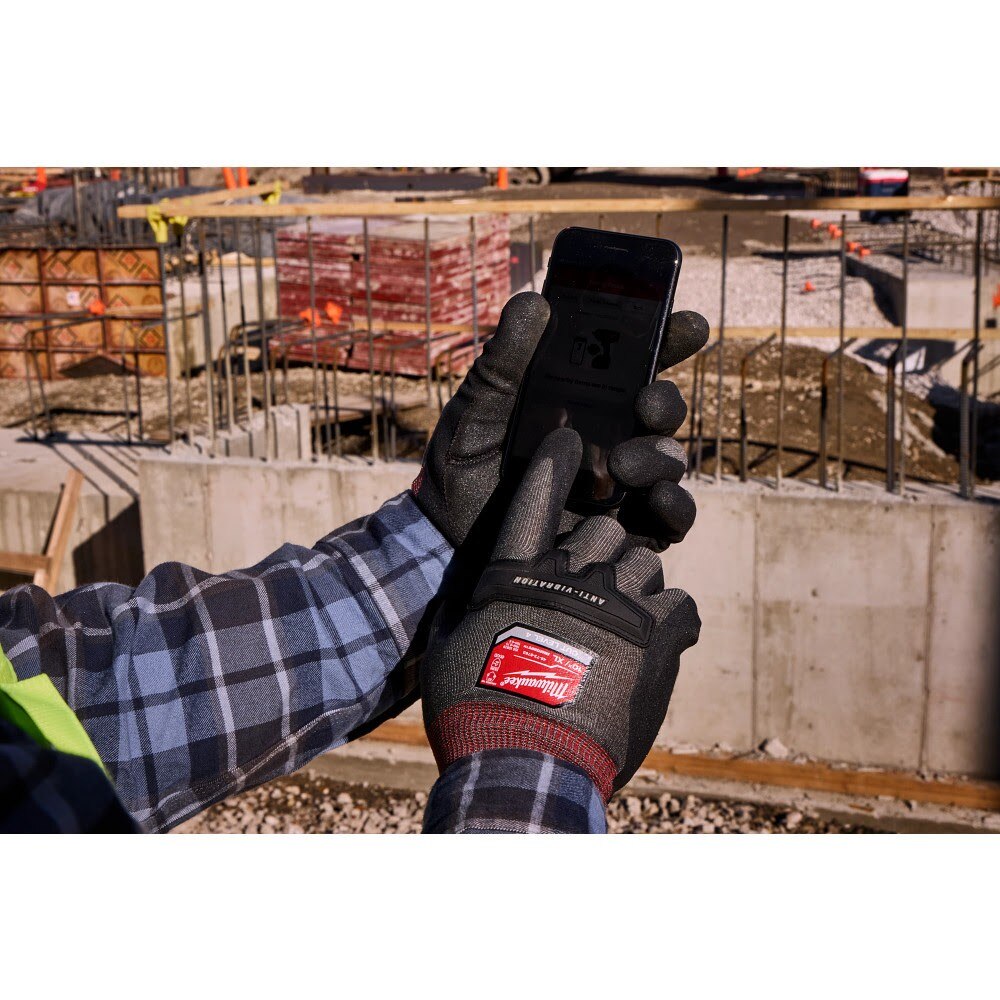 Milwaukee 48-73-8760 Anti-Vibration Cut Level 4 High Dexterity Nitrile Dipped Glove - Small - 8