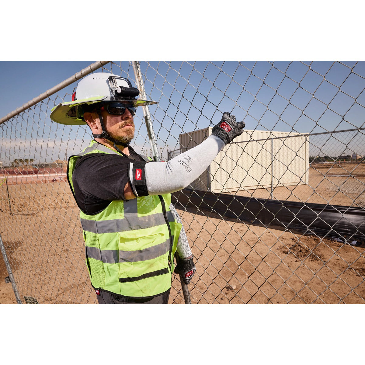 Milwaukee 48-73-9040 Cut Level 4 Protective Sleeves 16" Light and Breathable 18 Gauge - 6