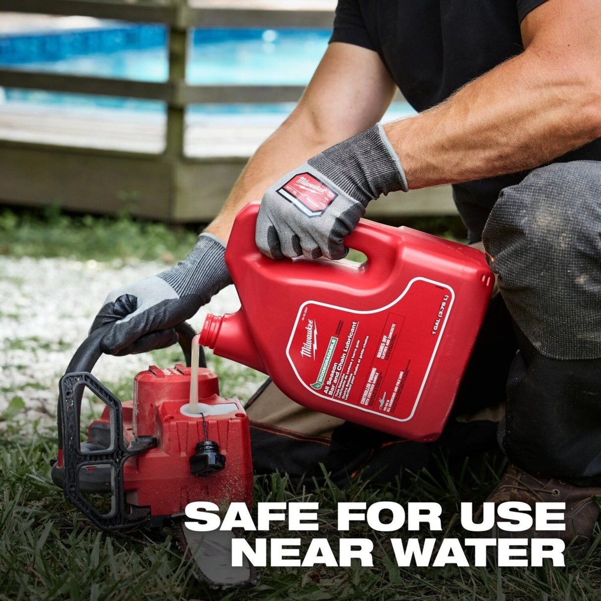 Milwaukee 49-16-2841 Biodegradable All Season Bar and Chain Lubricant for Chainsaws (1 Gallon) - 4