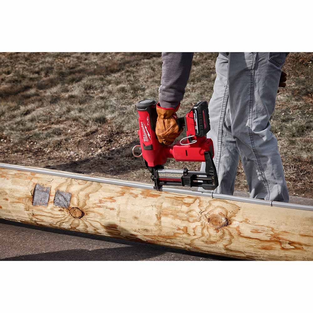 Milwaukee MPU134-960 1.75" 9 Gauge Galvanized Staples - 11