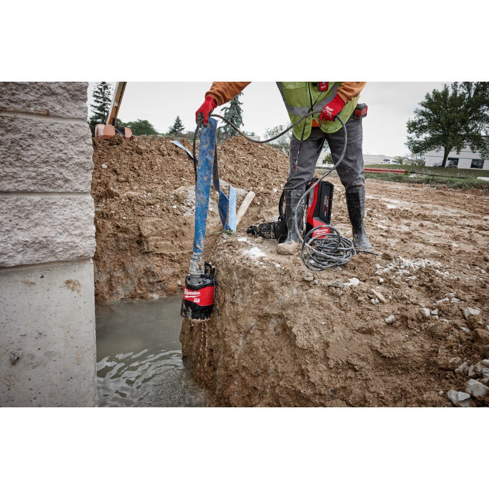 Milwaukee MXF211-1XC MX FUEL 1HP 2" Submersible Pump Kit - 10