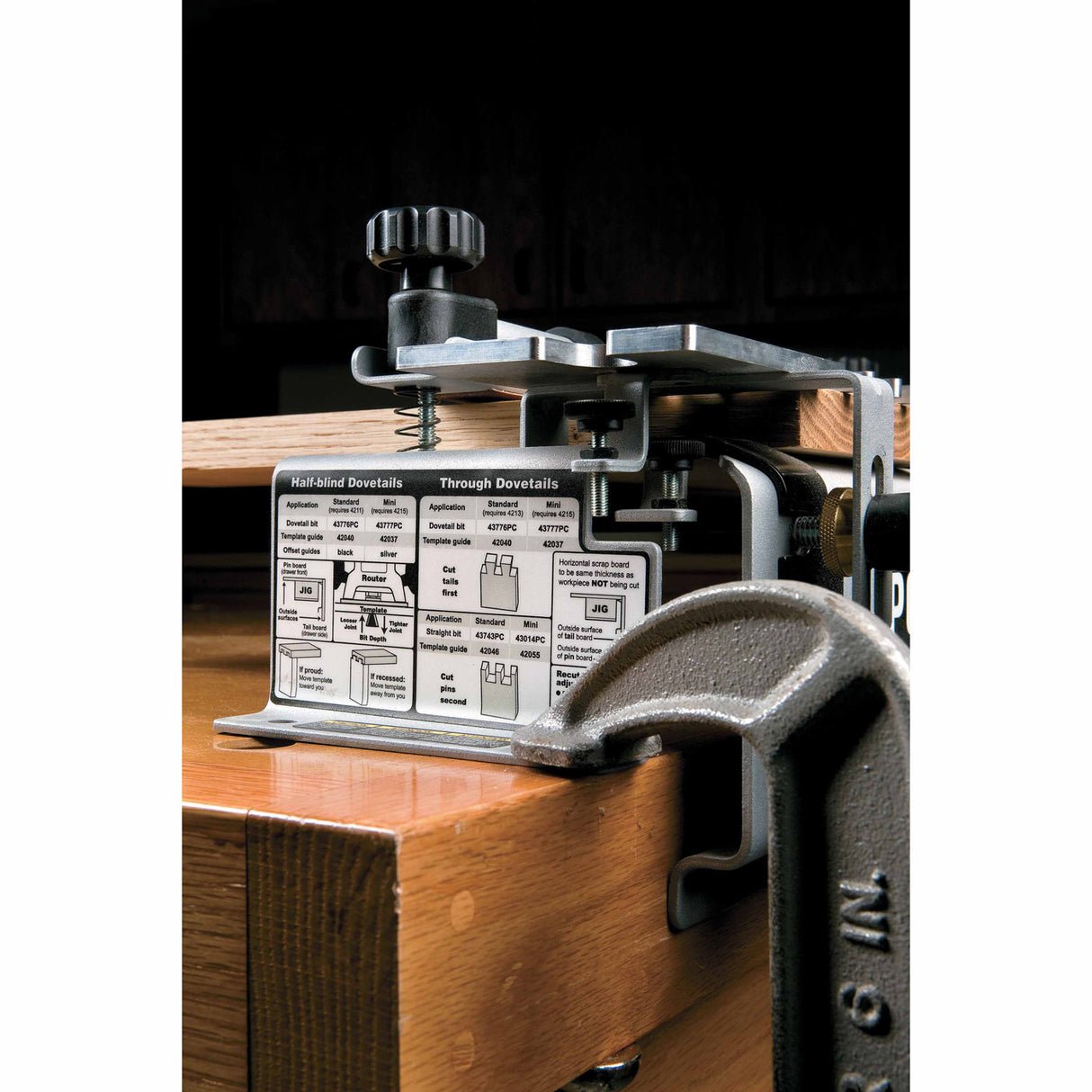 Porter Cable 4212 12" Deluxe Dovetail Jig - 7