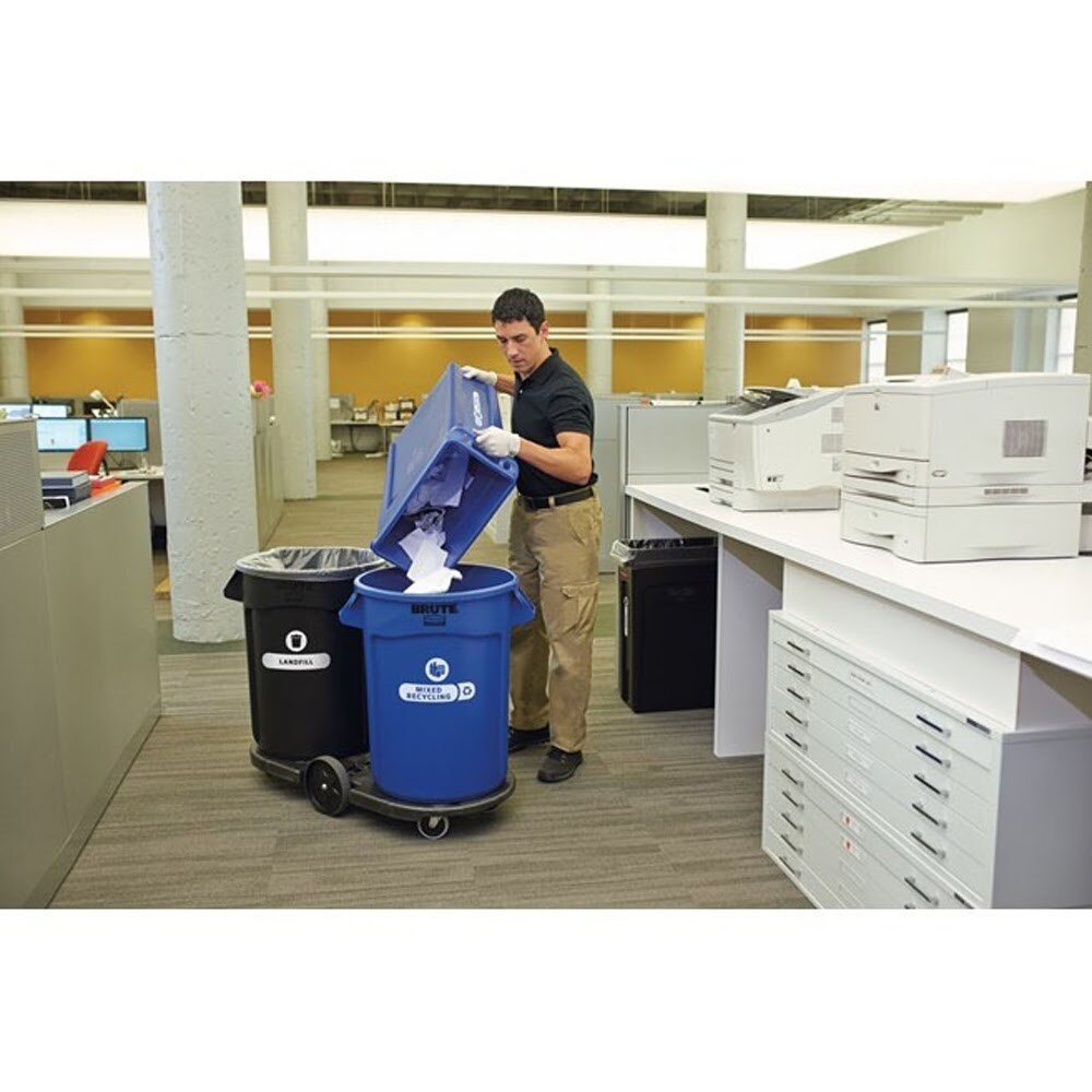 Rubbermaid FG264600BLA BRUTE Tandem Dolly for Waste Containers (2620, 2632, 2643, 2655, 3526, 3536 C) - 7