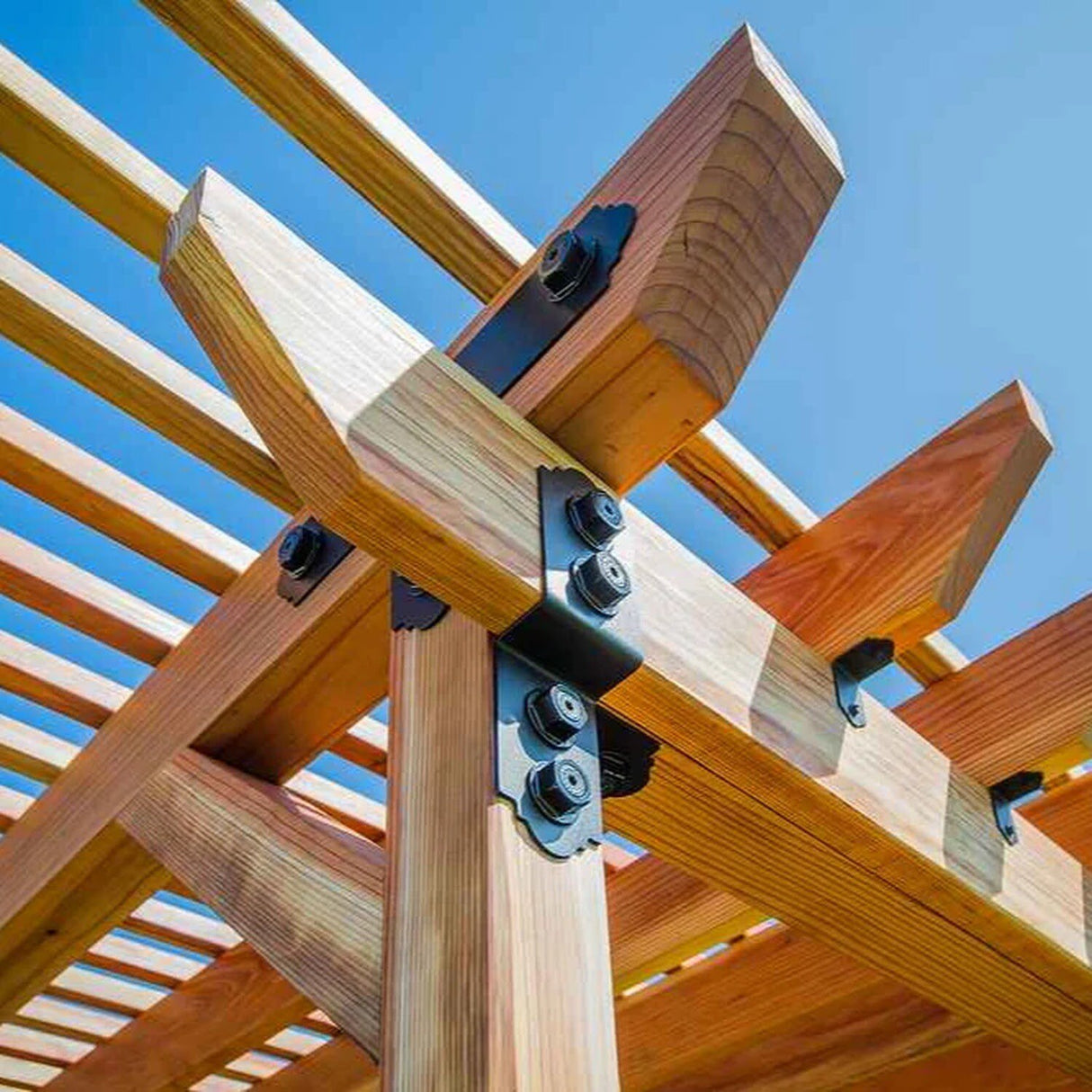 Simpson Strong-Tie APDJT2R-4 (3" x9-1/2") 12ga Deck Joist Tie - ZMAX/Black Powder Coated - 4