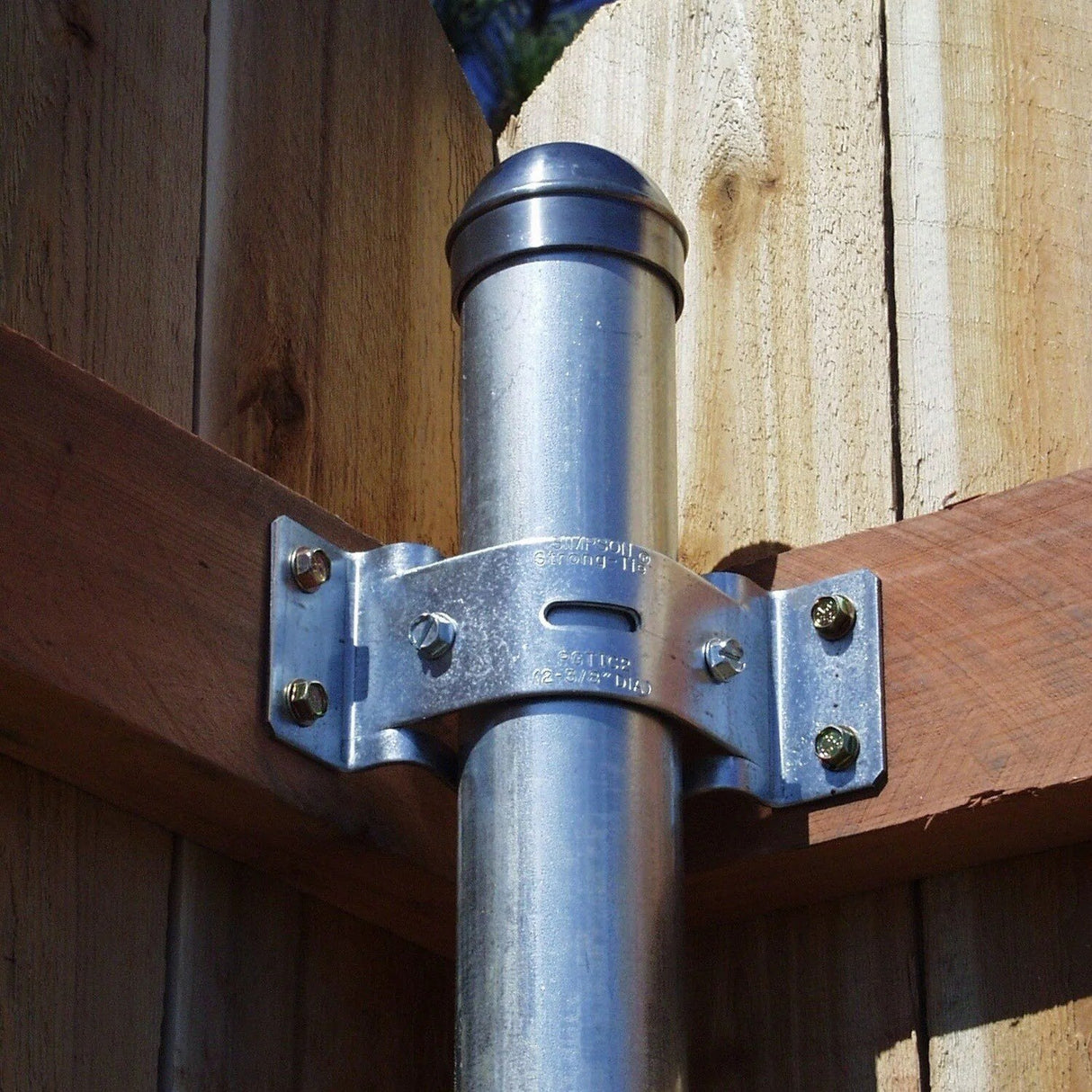 Simpson Strong-Tie PGTIC2Z-R ZMAX Galvanized Inside-Corner Pipe Grip Tie for 2" Pipe - 2