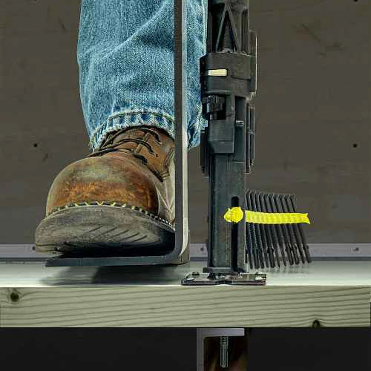 Simpson Strong-Tie TFP1475R50 Strong-Drive (#14 x 3") T30 TF Wood-to-Steel Screw - Black Phosphate Coating (50 Pack) - 2