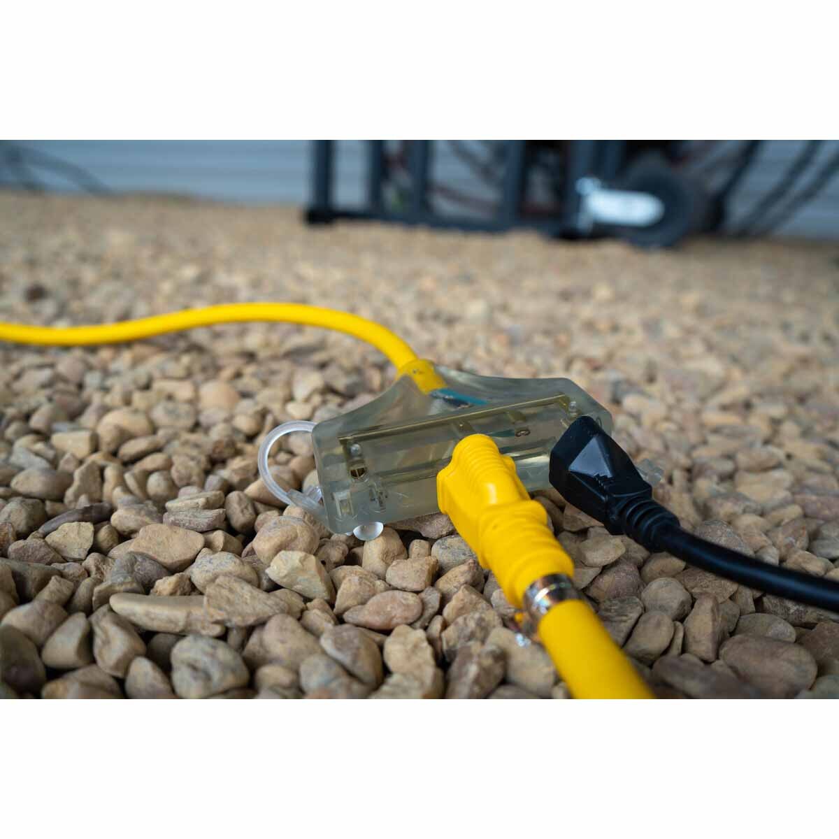 Southwire 14880023-6 Right Angle GFCI Cordset with Tri-Source - 3