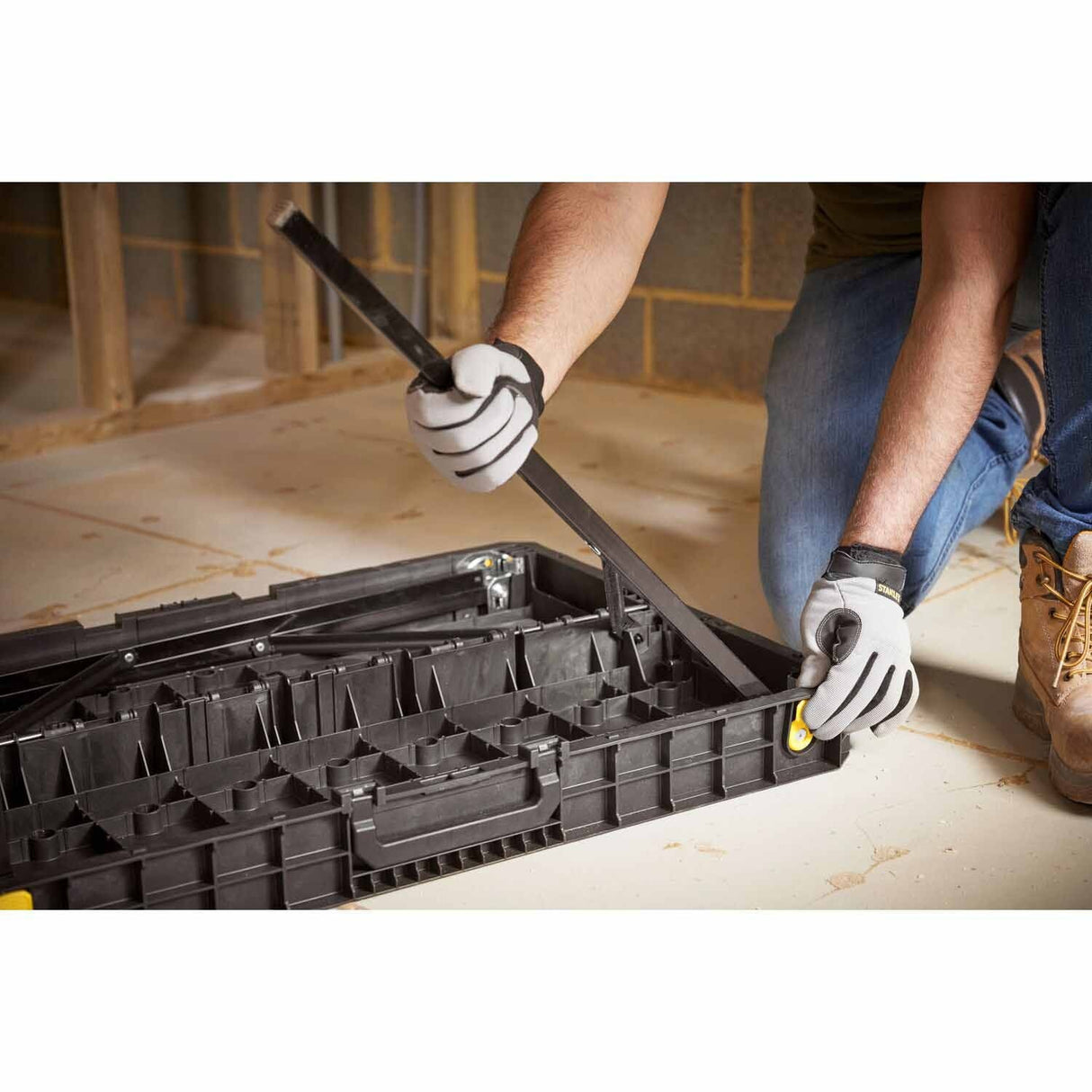 Stanley STST11552 33-1/2" x 23-1/2" Fold Up Workbench - 10