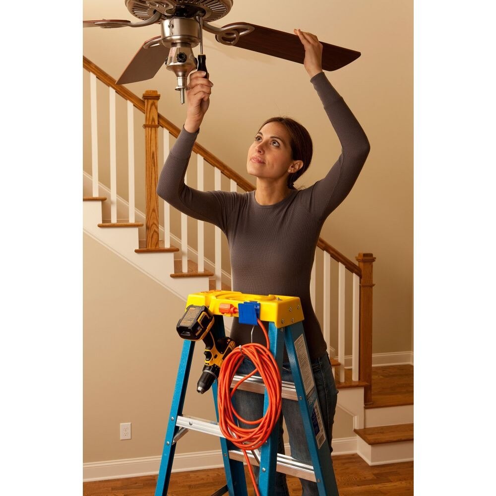 Werner 6004S 4ft Type I Fiberglass Stepladder with Shelf - 10