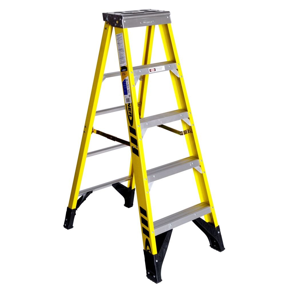 Werner 7305 5ft Type IAA Fiberglass Stepladder