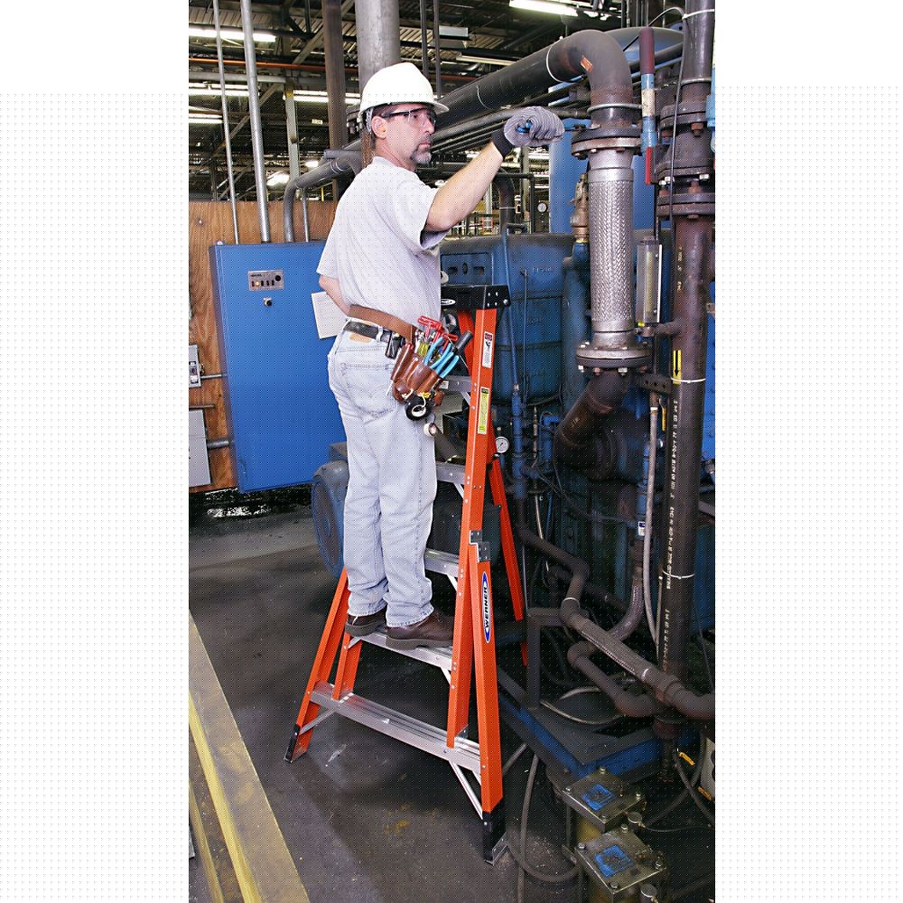 Werner FTP6204 4ft Type IA Fiberglass Tripod Ladder - 11