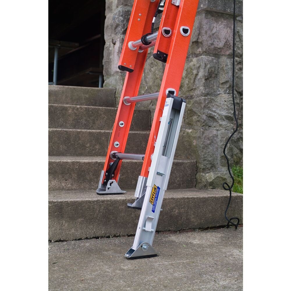 Werner PK70-1 LevelLok Leveler with Base Units - 2