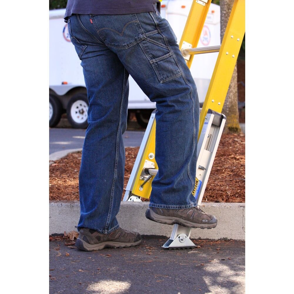 Werner PK70-1 LevelLok Leveler with Base Units - 7