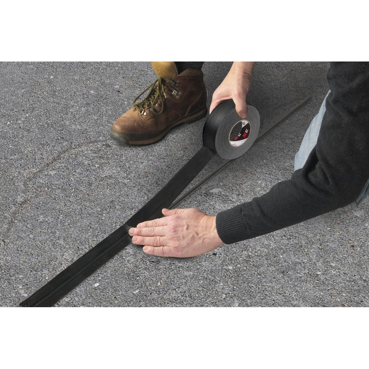 3M GT3 Premium Matte Cloth (Gaffers) Tape, Black, 72 mm x 50 m, 11 mil (7010291525) (576Pack) - 5
